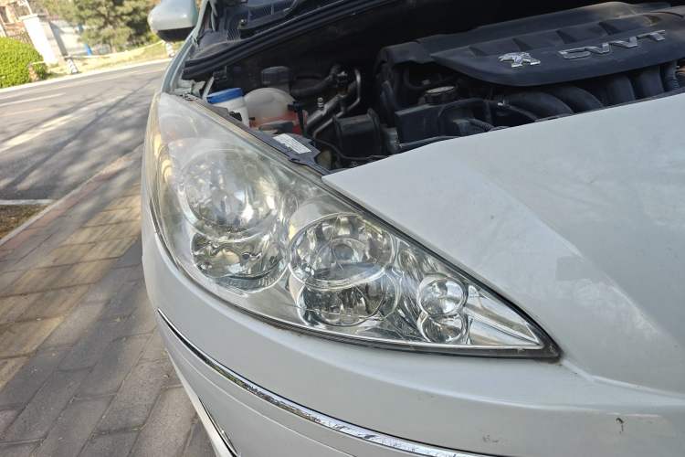 Used Peugeot 408 2013 2.0L Automatic Luxury Edition Right Front Headlight