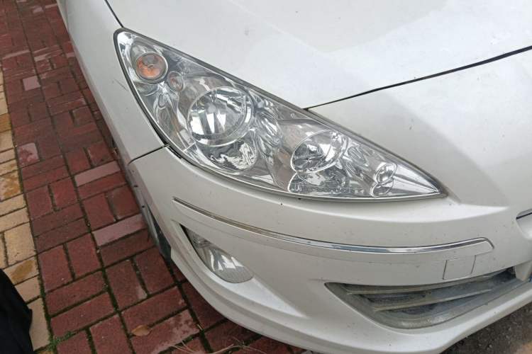 Used Peugeot 408 2013 2.0L Automatic Comfort Edition Right Front Headlight