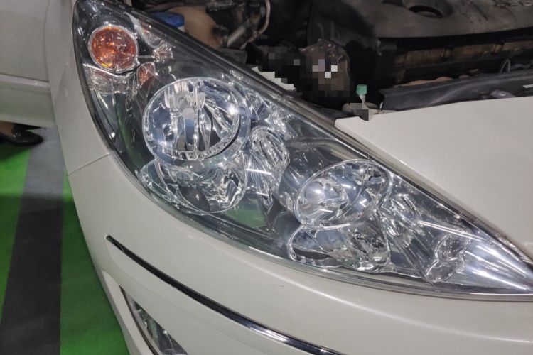 Used Peugeot 408 2013 1.6L Automatic Comfort Edition Right Front Headlight
