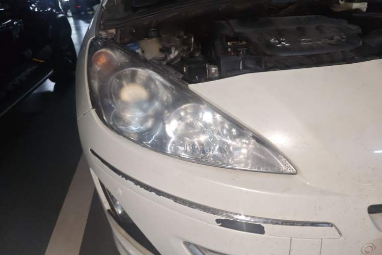 Used Peugeot 408 2013 2.0L Automatic Comfort Edition Right Front Headlight
