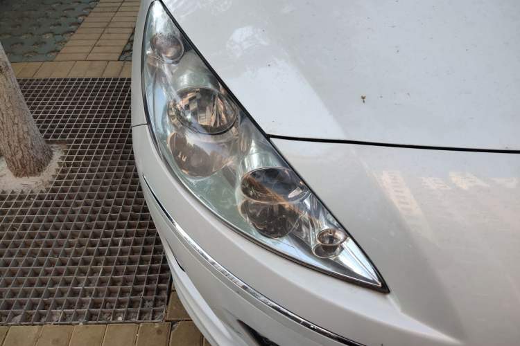 Used Peugeot 408 2013 2.0L Automatic Comfort Edition Right Front Headlight