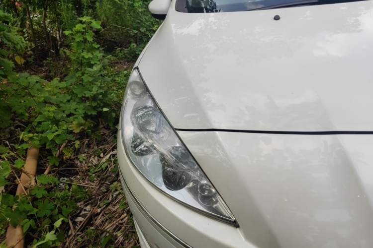 Used Peugeot 408 2013 2.0L Automatic Luxury Edition Right Front Headlight