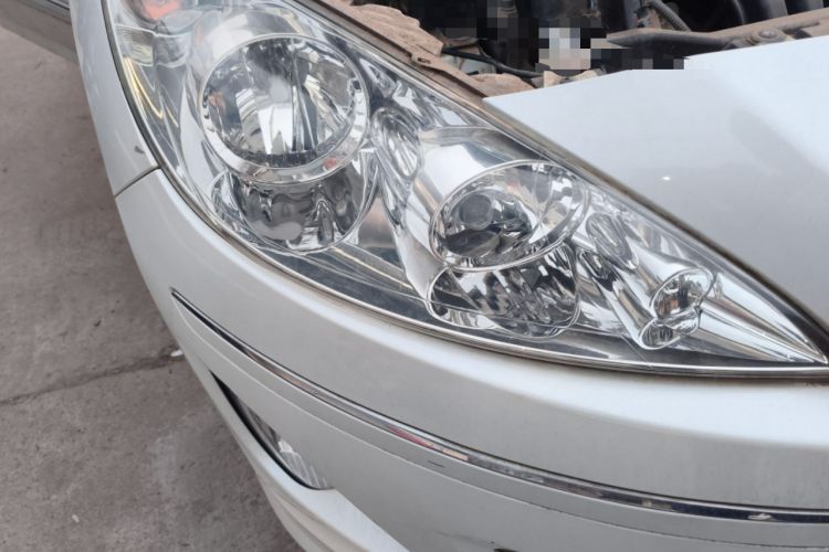 Used Peugeot 408 2013 2.0L Automatic Comfort Edition Right Front Headlight