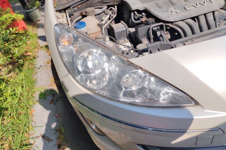 Used Peugeot 408 2013 2.0L Automatic Comfort Edition Right Front Headlight