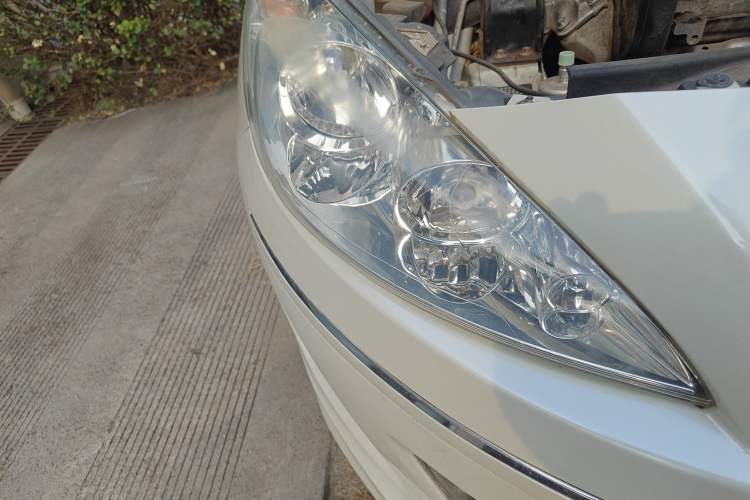 Used Peugeot 408 2013 1.6L Automatic Comfort Edition Right Front Headlight