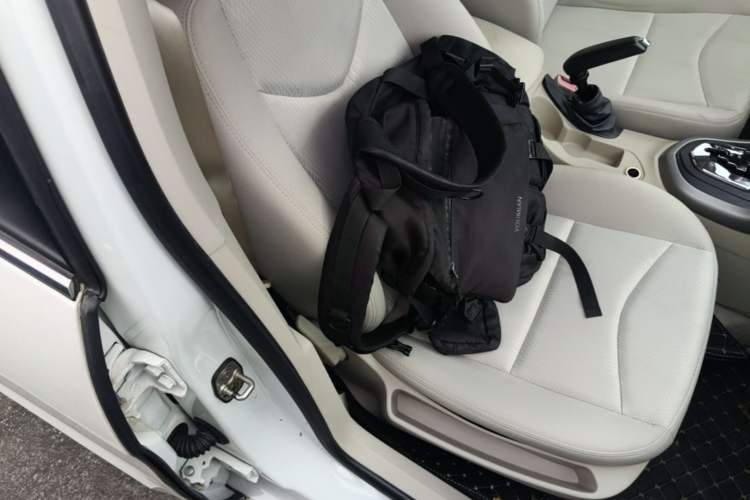 Used Peugeot 408 2013 2.0L Automatic Comfort Edition Right Front Seat
