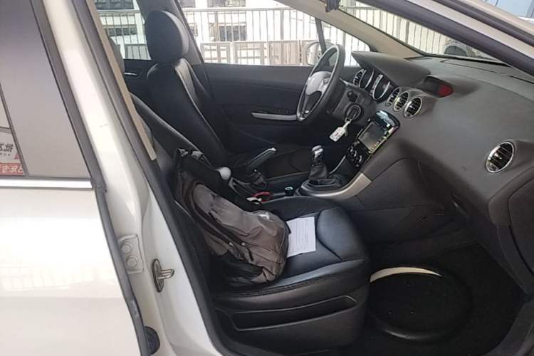 Used Peugeot 408 2013 2.0L Manual Comfort Edition Right Front Seat