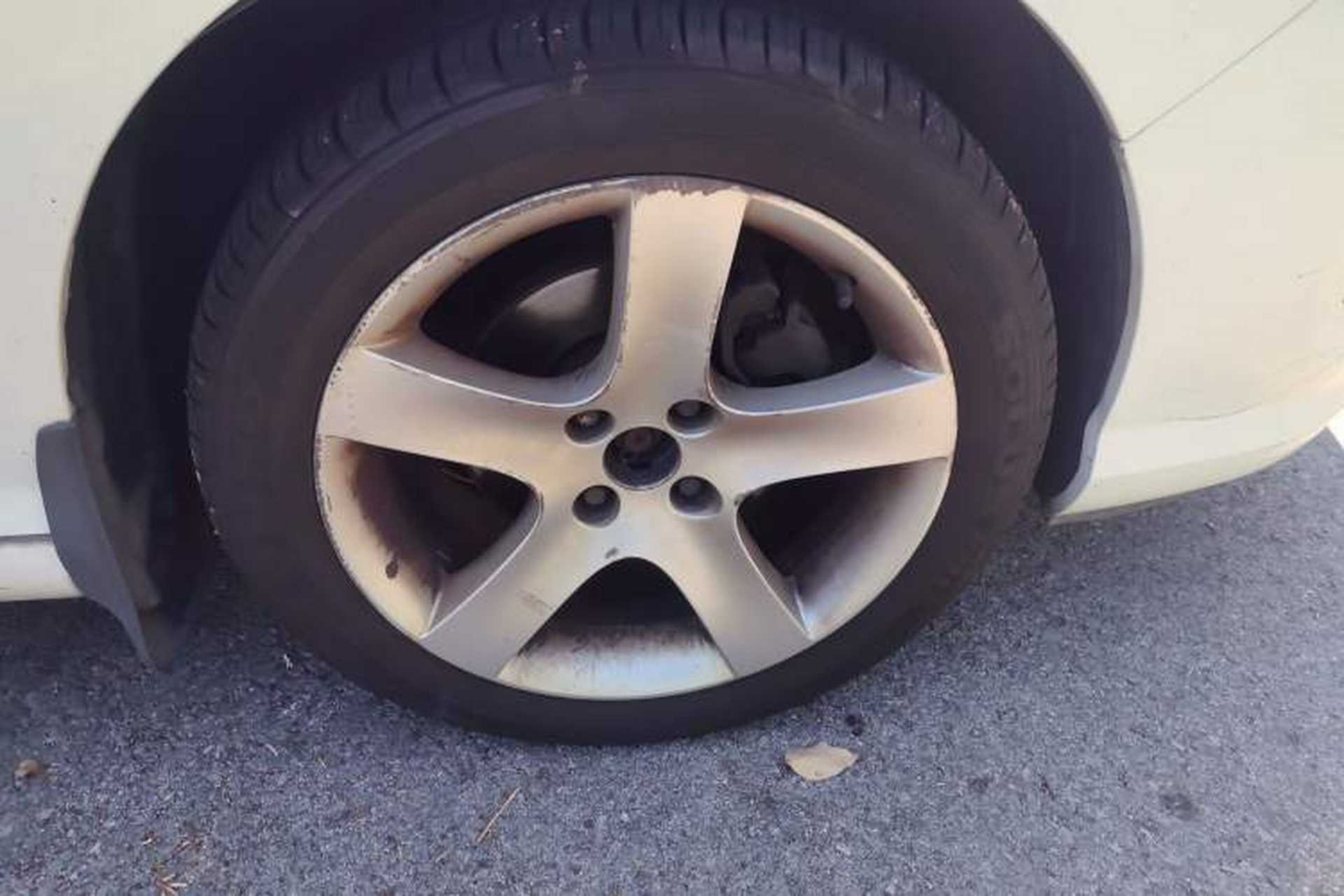 Used Peugeot 408 2013 2.0L Automatic Comfort Edition Right Front Wheel Hub