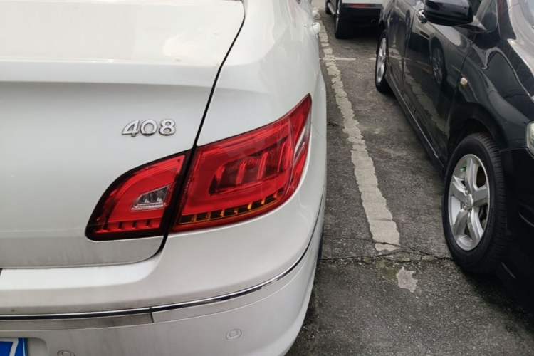 Used Peugeot 408 2013 2.0L Automatic Comfort Edition Right Rear Taillight