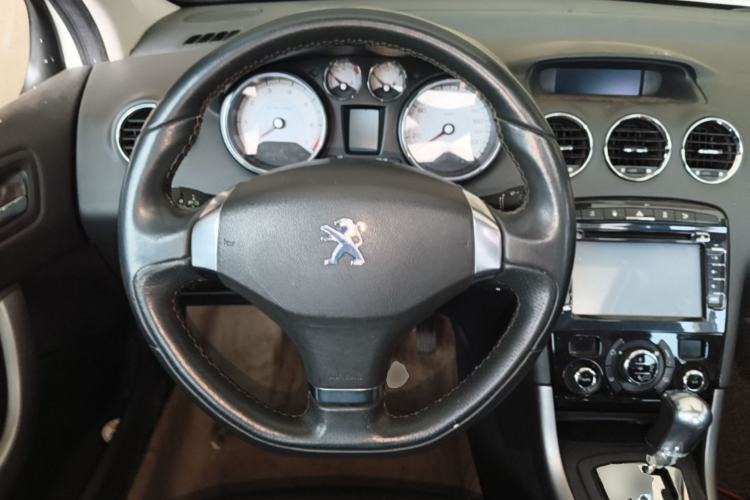 Used Peugeot 408 2013 2.0L Automatic Luxury Edition Steering Wheel