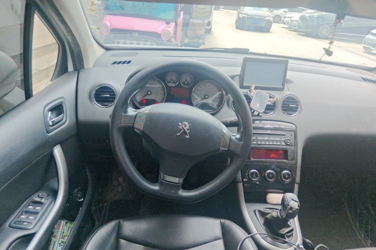 Used Peugeot 408 2013 2.0L Manual Comfort Edition Steering Wheel