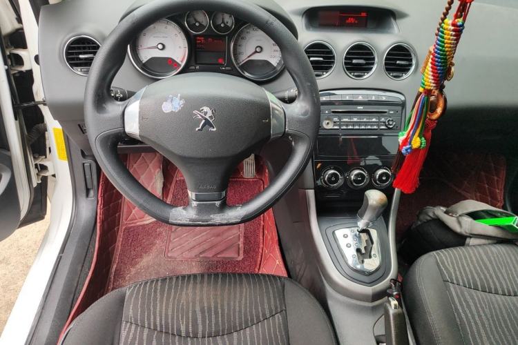 Used Peugeot 408 2013 2.0L Automatic Comfort Edition Steering Wheel