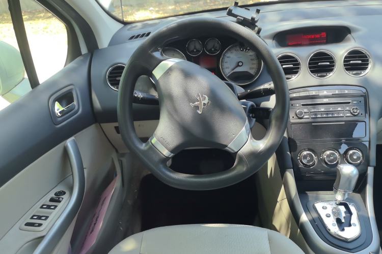 Used Peugeot 408 2013 2.0L Automatic Comfort Edition Steering Wheel