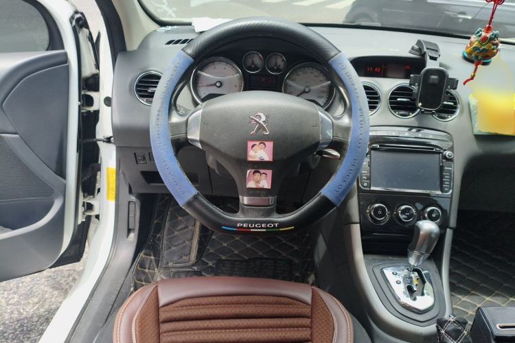 Used Peugeot 408 2013 2.0L Automatic Comfort Edition Steering Wheel