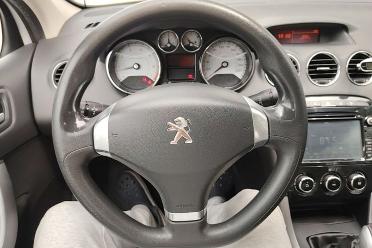 Used Peugeot 408 2013 2.0L Manual Comfort Edition Steering Wheel