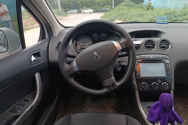Used Peugeot 408 2013 2.0L Manual Comfort Edition Steering Wheel