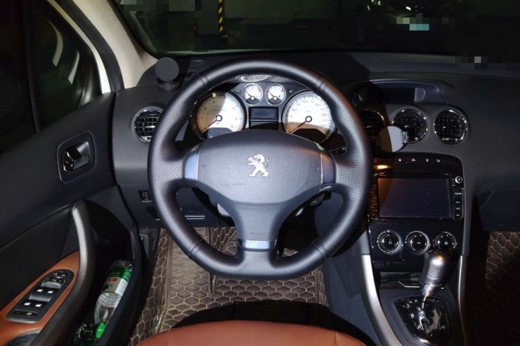 Used Peugeot 408 2013 2.0L Automatic Comfort Edition Steering Wheel