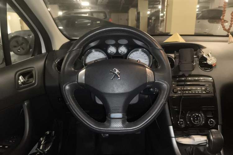 Used Peugeot 408 2013 2.0L Manual Luxury Edition Steering Wheel