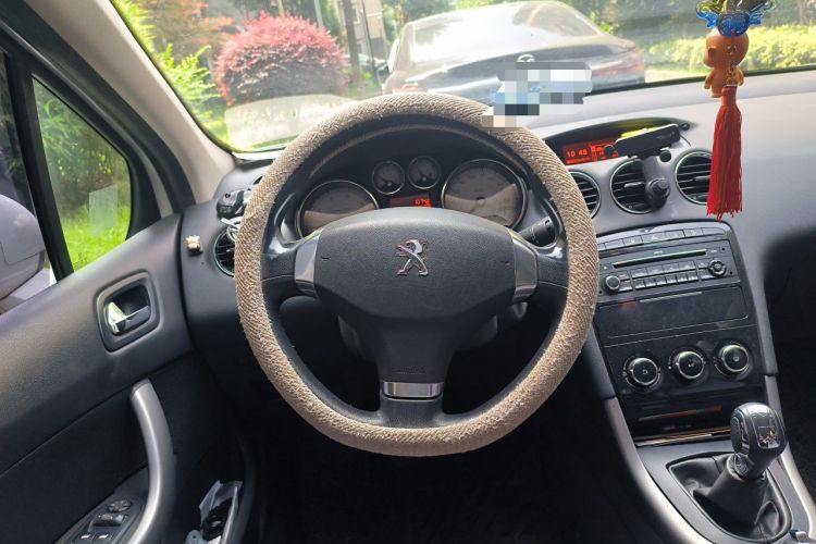 Used Peugeot 408 2013 2.0L Manual Comfort Edition Steering Wheel
