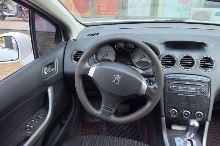 Used Peugeot 408 2013 1.6L Automatic Comfort Edition Steering Wheel