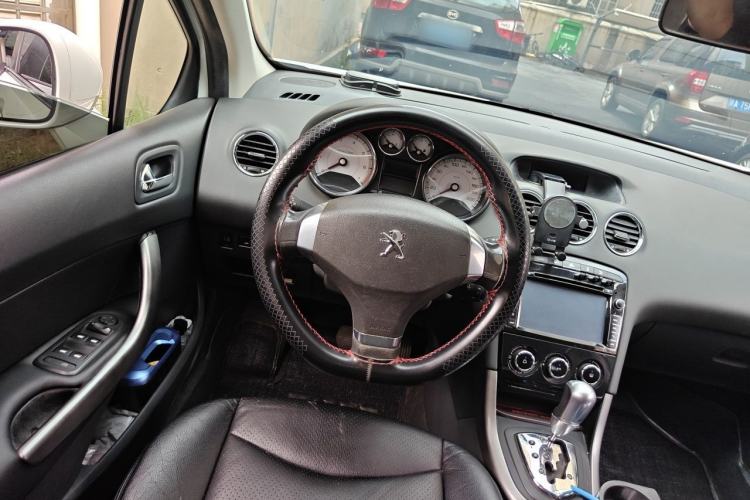 Used Peugeot 408 2013 2.0L Automatic Comfort Edition Steering Wheel