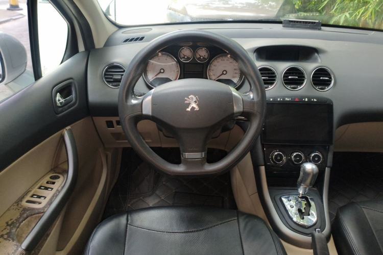 Used Peugeot 408 2013 2.0L Automatic Comfort Edition Steering Wheel