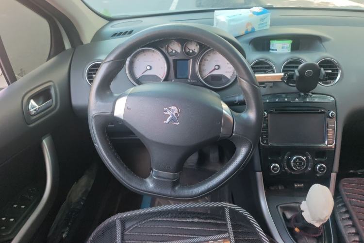 Used Peugeot 408 2013 2.0L Manual Comfort Edition Steering Wheel