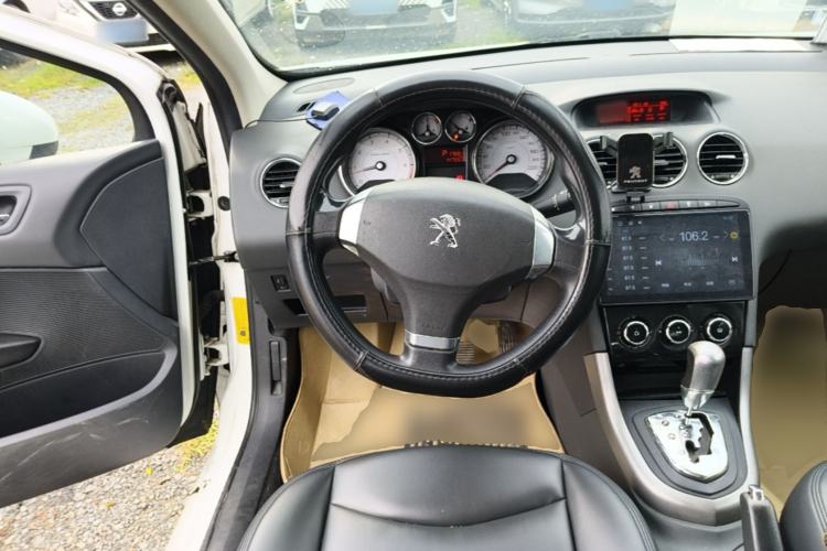 Used Peugeot 408 2013 2.0L Automatic Comfort Edition Steering Wheel
