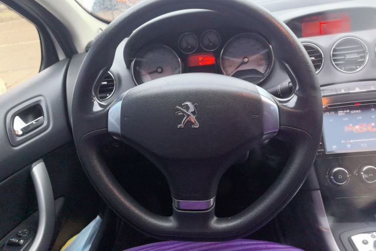 Used Peugeot 408 2013 2.0L Automatic Comfort Edition Steering Wheel