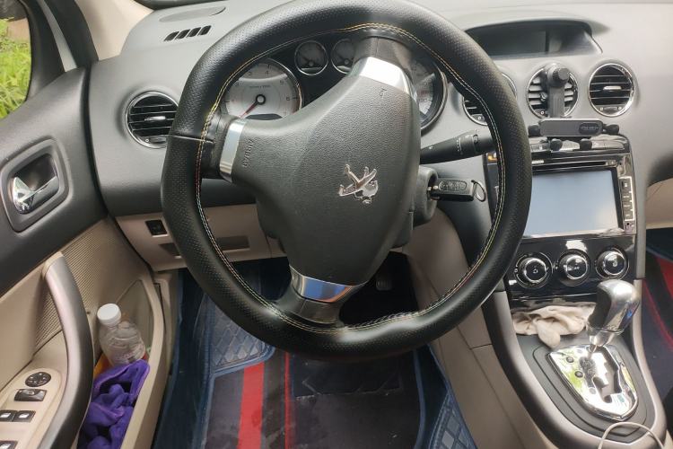 Used Peugeot 408 2013 2.0L Automatic Comfort Edition Steering Wheel
