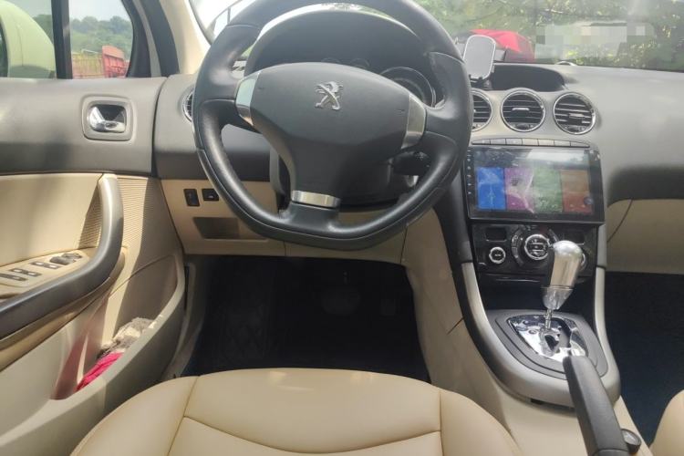 Used Peugeot 408 2013 2.0L Automatic Luxury Edition Steering Wheel