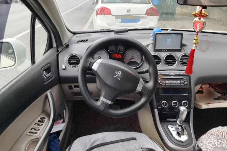 Used Peugeot 408 2013 2.0L Automatic Comfort Edition Steering Wheel