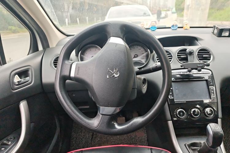 Used Peugeot 408 2013 1.6L Manual Comfort Edition Steering Wheel