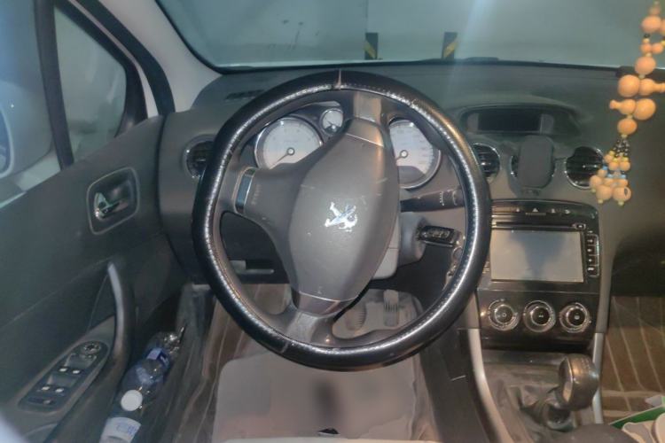 Used Peugeot 408 2013 2.0L Manual Comfort Edition Steering Wheel