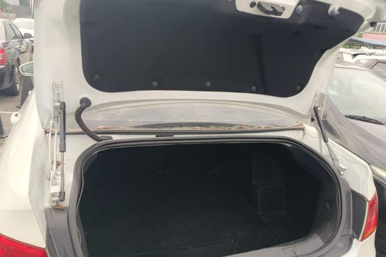 Used Peugeot 408 2013 2.0L Automatic Comfort Edition Trunk