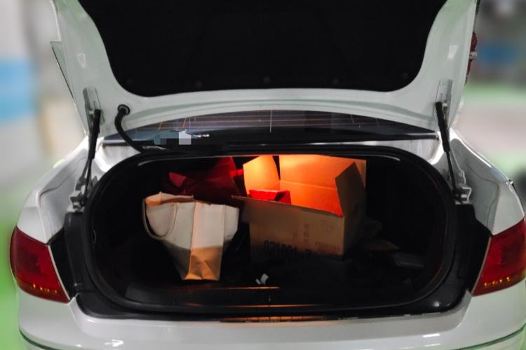 Used Peugeot 408 2013 1.6L Automatic Comfort Edition Trunk