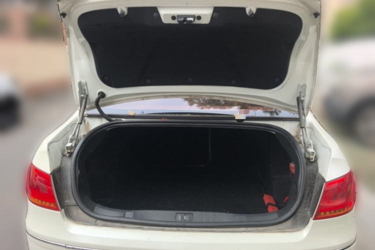 Used Peugeot 408 2013 2.0L Automatic Luxury Edition Trunk