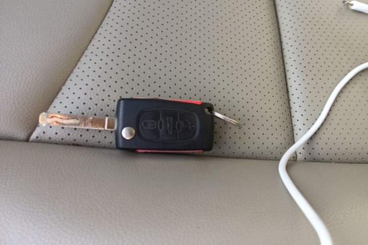 Used Peugeot 408 2013 2.0L Automatic Comfort Edition Vehicle Key