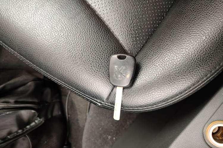 Used Peugeot 408 2013 2.0L Manual Comfort Edition Vehicle Key