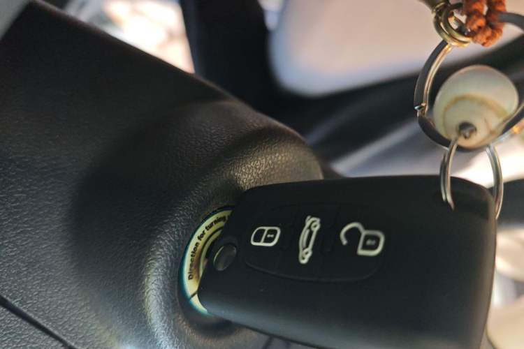 Used Peugeot 408 2013 2.0L Automatic Comfort Edition Vehicle Key