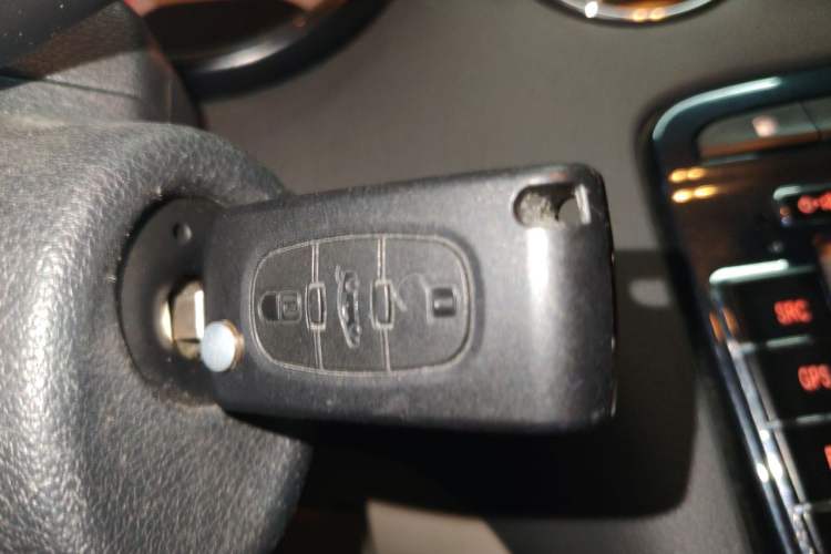 Used Peugeot 408 2013 2.0L Automatic Comfort Edition Vehicle Key
