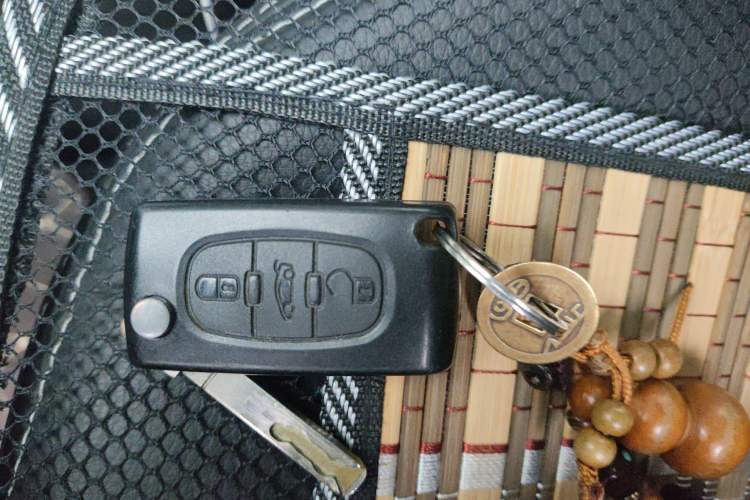 Used Peugeot 408 2013 2.0L Automatic Comfort Edition Vehicle Key