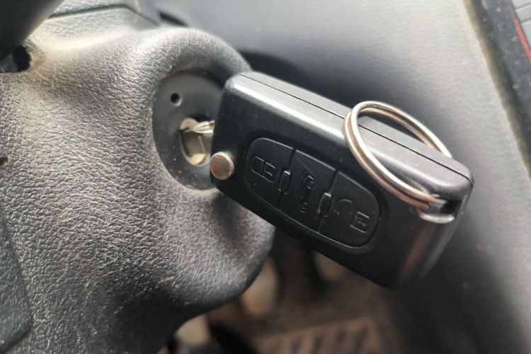 Used Peugeot 408 2013 2.0L Manual Comfort Edition Vehicle Key