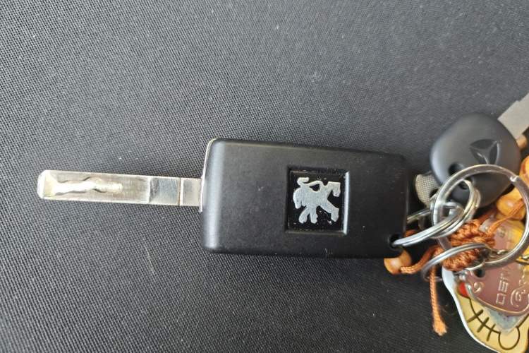 Used Peugeot 408 2013 2.0L Automatic Comfort Edition Vehicle Key