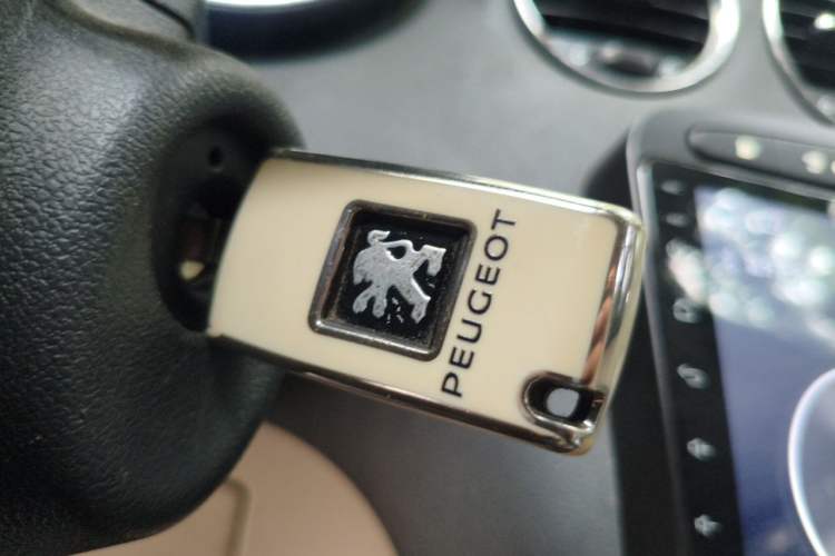 Used Peugeot 408 2013 2.0L Automatic Comfort Edition Vehicle Key