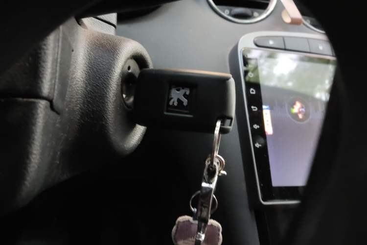 Used Peugeot 408 2013 2.0L Automatic Comfort Edition Vehicle Key