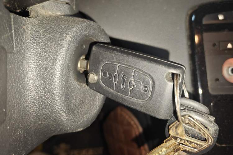 Used Peugeot 408 2013 2.0L Automatic Comfort Edition Vehicle Key