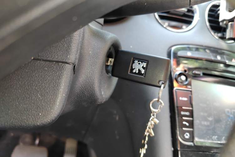 Used Peugeot 408 2013 2.0L Automatic Comfort Edition Vehicle Key