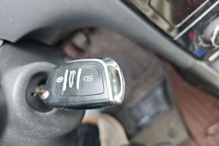 Used Peugeot 408 2013 1.6L Manual Comfort Edition Vehicle Key