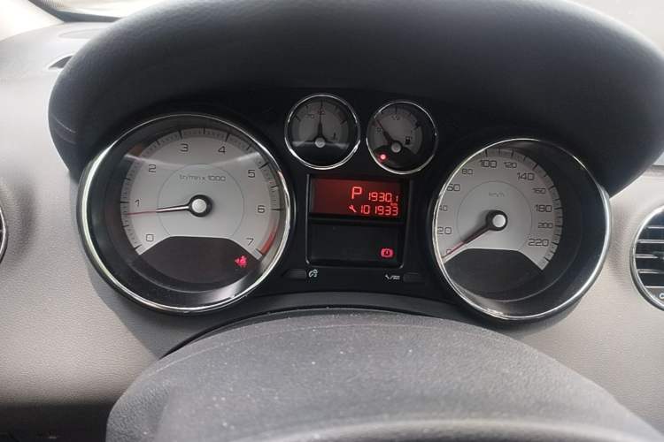 Used Peugeot 408 2013 2.0L Automatic Comfort Edition Instrument Cluster